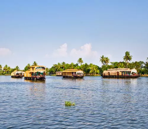 Kerala Trip with Alleppey Houseboat