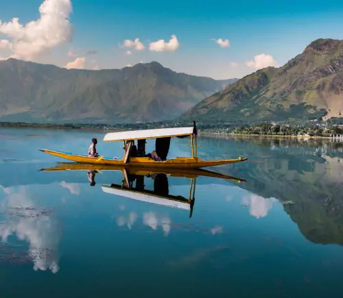 5 Days Blissful Srinagar Package from Delhi